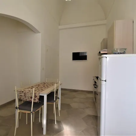 Semesterbostad Casa Caruso